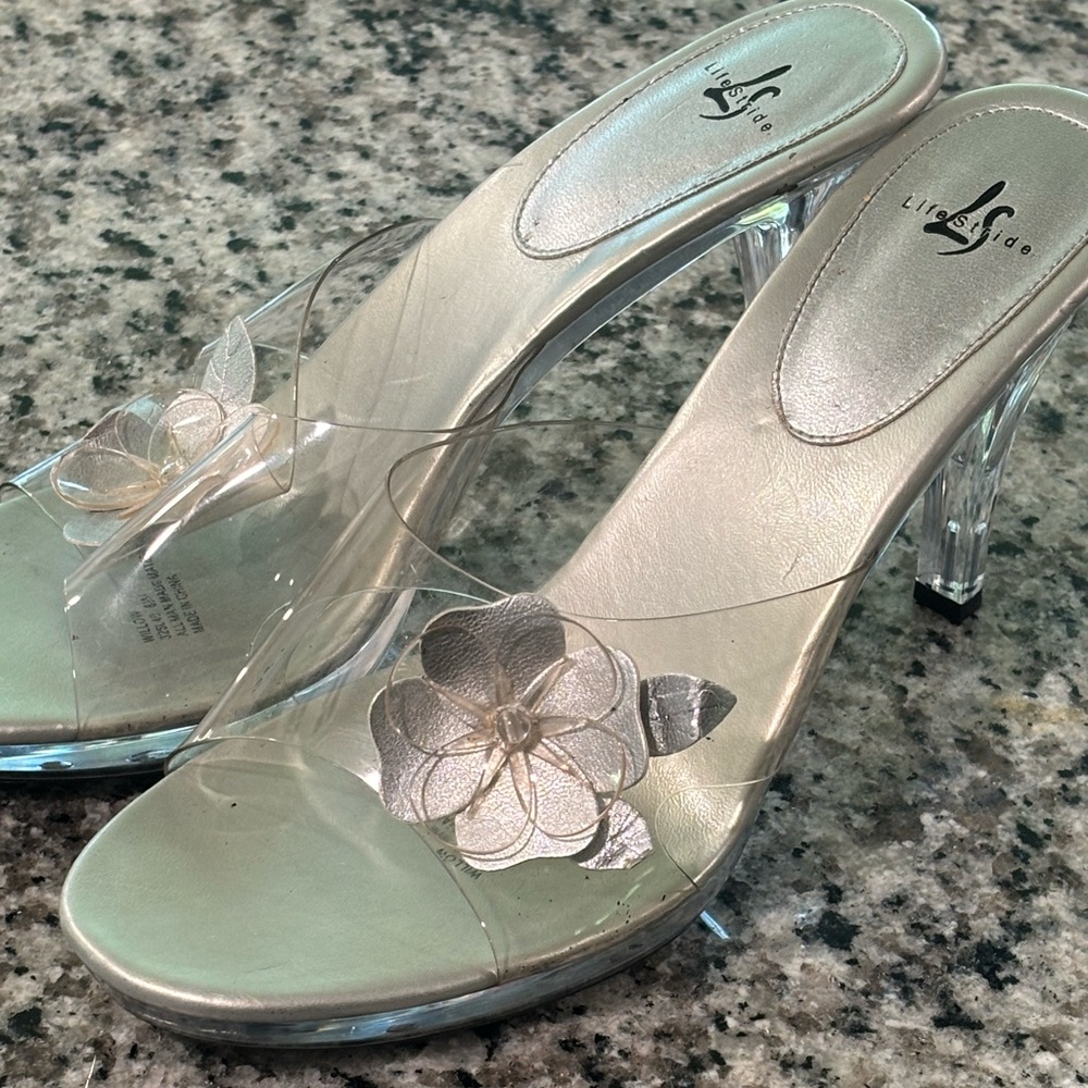 Life Stride womens clear heels 8.5
